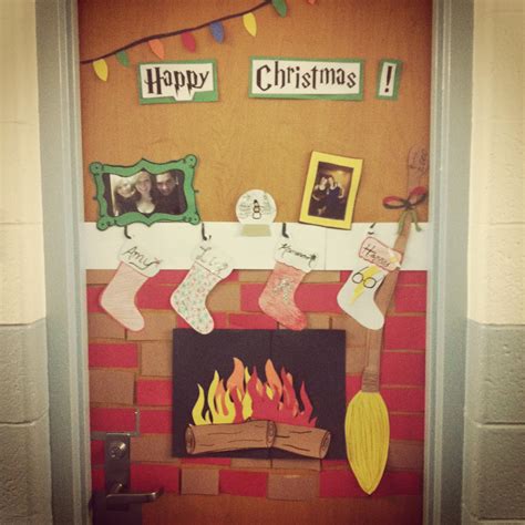 dorm room door decorations|decorating dorm room for christmas.